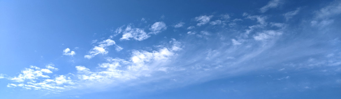 Himmel mit Wölkchen